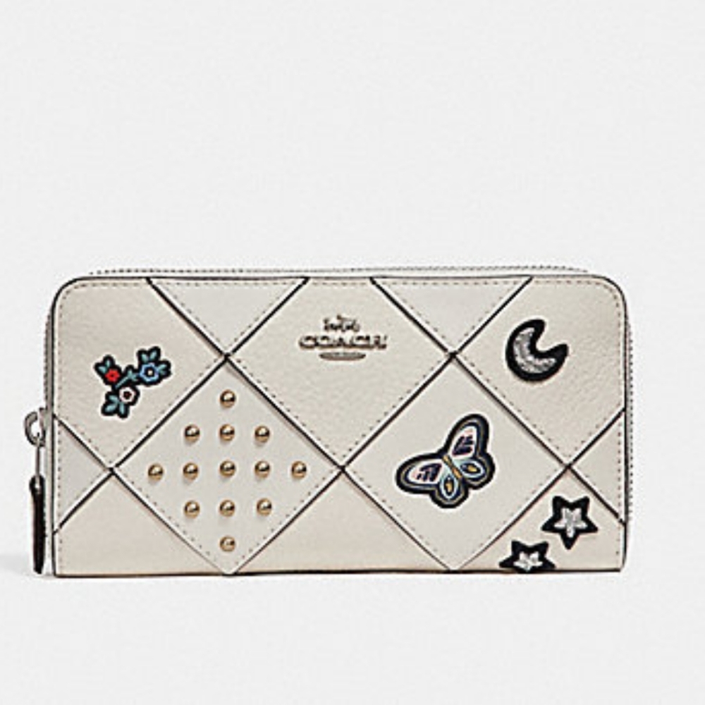 Coach Wallet Patchwork Leather Zip Accordion Embroidery Studs Emblems Chalk NWT